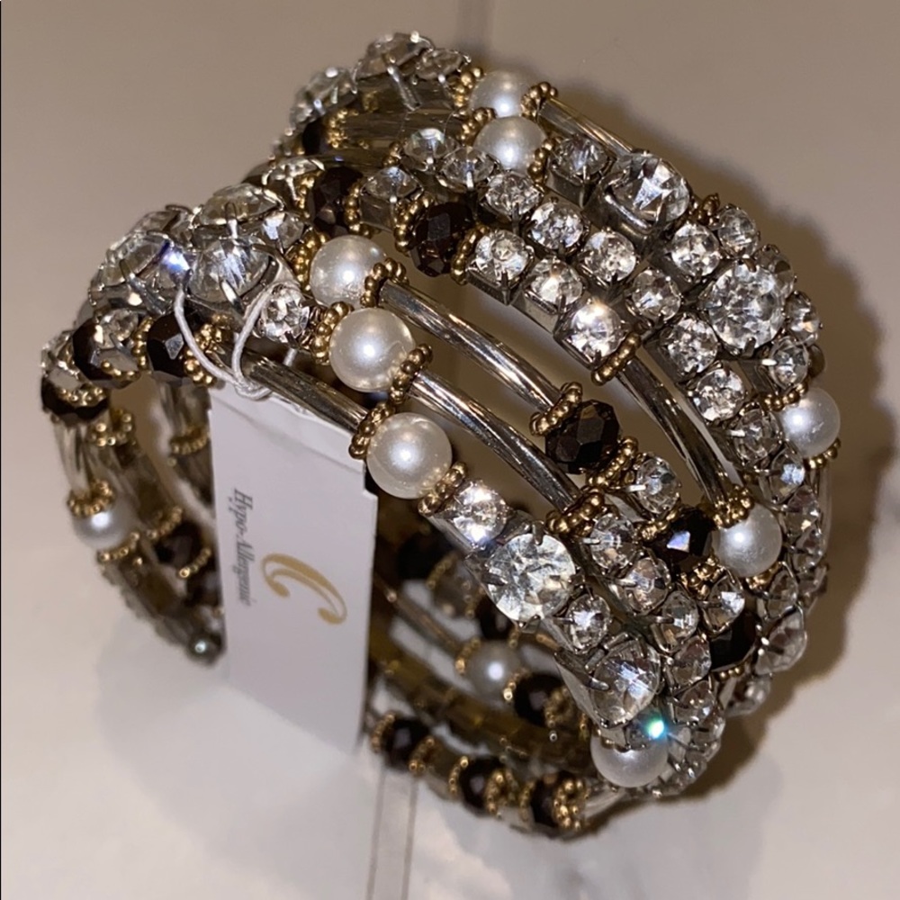 NWT Charming Charlie Bracelet